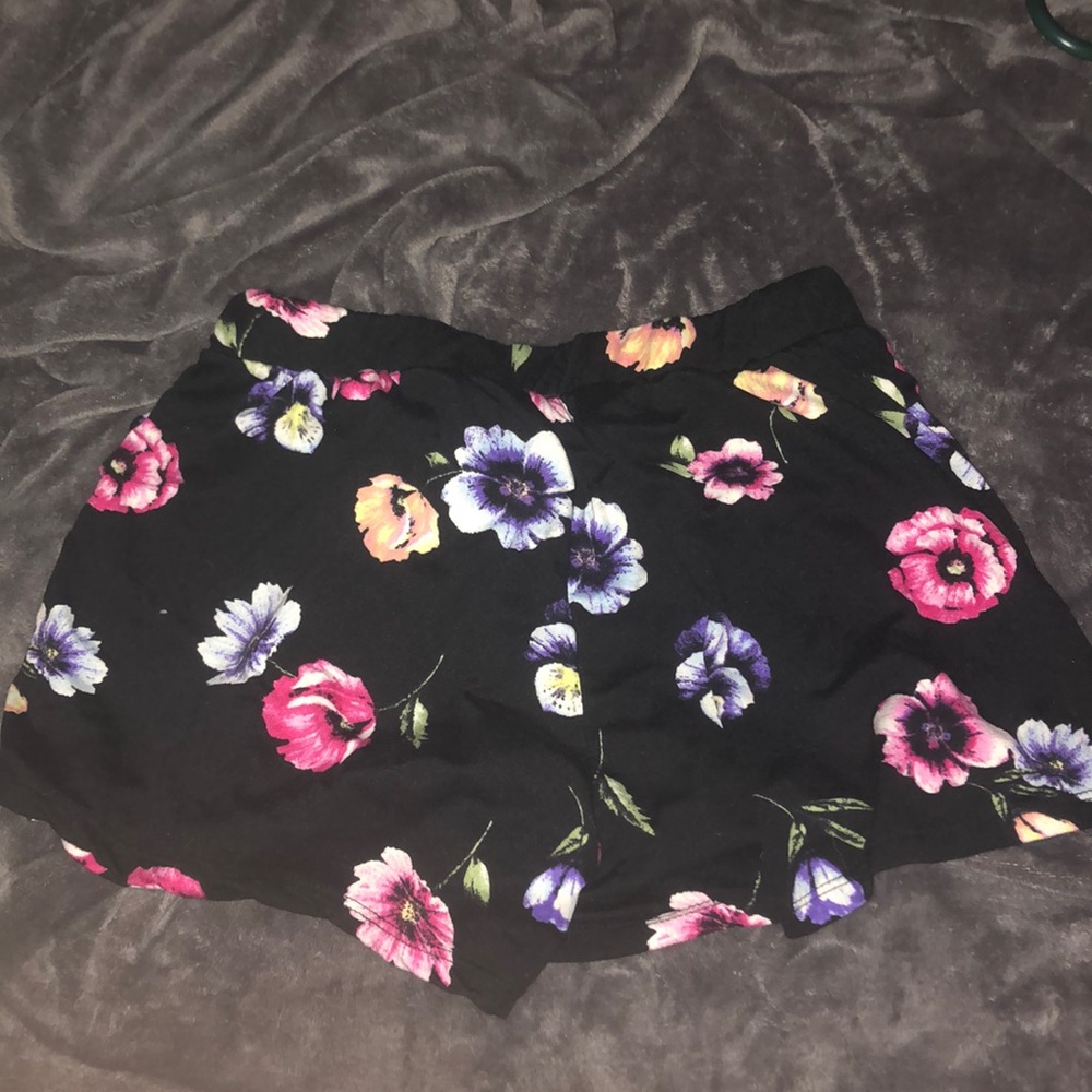 flower patterned shorts